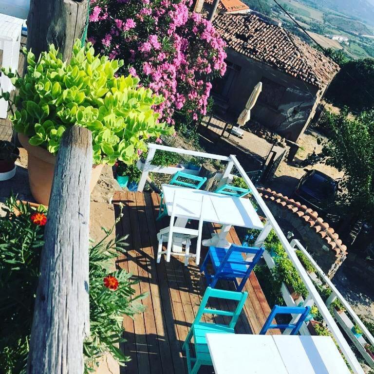 Dimitri Ada Evi & Restaurant Hotel İmroz Екстериор снимка